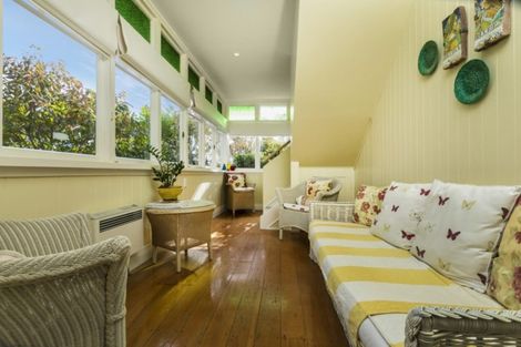 Photo of property in 8 Dodson Avenue, Milford, Auckland, 0620