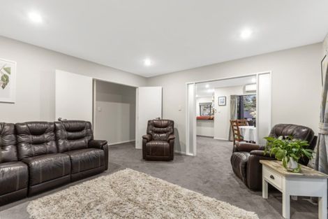 Photo of property in 33c Holly Street, Avondale, Auckland, 1026