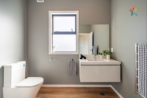 Photo of property in 380b Cambridge Terrace, Naenae, Lower Hutt, 5011