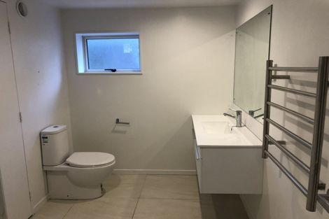 Photo of property in 2/78 Archers Road, Glenfield, Auckland, 0629