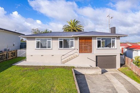 Photo of property in 15 Windsor Terrace, Durie Hill, Whanganui, 4500
