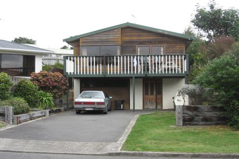 Photo of property in 16 Fincham Road, Raumati Beach, Paraparaumu, 5032