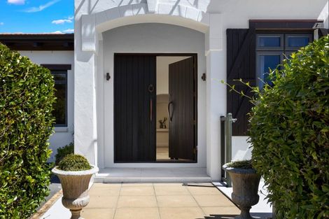 Photo of property in 21 Penwood Close, East Tamaki Heights, Auckland, 2016