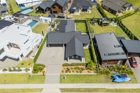Photo of property in 6 Awatea Drive, Whitianga, 3510