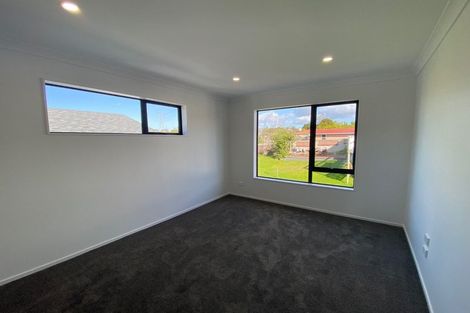 Photo of property in 65a Tiroroa Avenue, Te Atatu South, Auckland, 0610