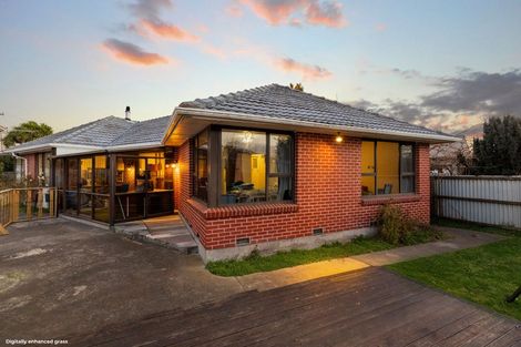 Photo of property in 9 Hannah Place, Redwood, Christchurch, 8051