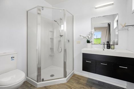 Photo of property in 28 Robertson Street, Raglan, 3225