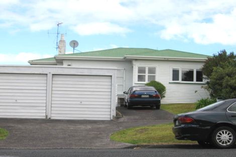 Photo of property in 20 Kowhai Road, Campbells Bay, Auckland, 0630