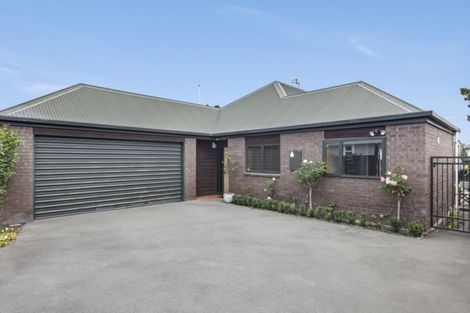 Photo of property in 2/343a Burwood Road, Burwood, Christchurch, 8083