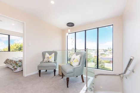 Photo of property in 283a Bucklands Beach Road, Bucklands Beach, Auckland, 2012