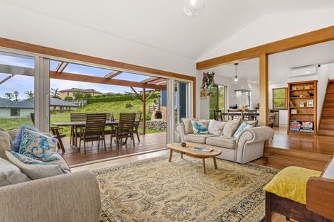 Photo of property in 3 Nikau Park, Raglan, 3225