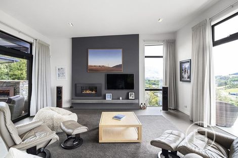 Photo of property in 12 Highfield Ridge, Wanaka, 9305