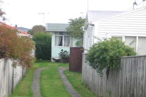Photo of property in 14 Ngapotiki Street, Paraparaumu Beach, Paraparaumu, 5032
