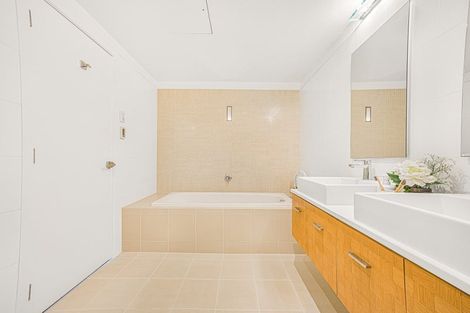 Photo of property in 6 Little Compton Mews, Snells Beach, 0920