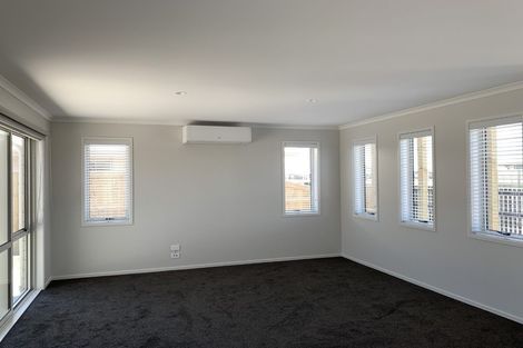 Photo of property in 180 Te Okuroa Drive, Papamoa, 3118