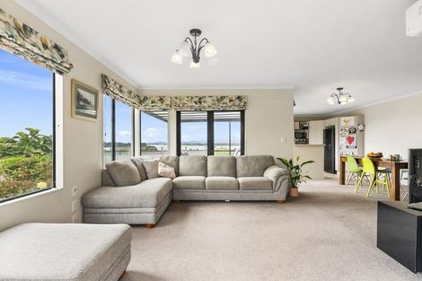 Photo of property in 1 Owen Place, Omokoroa, 3114
