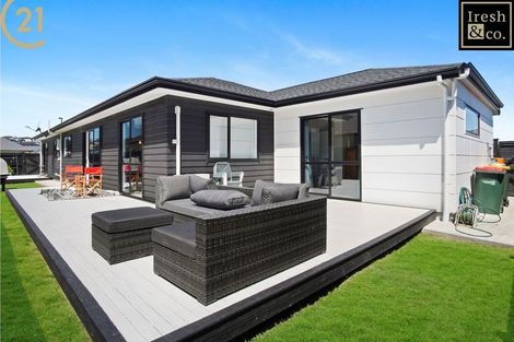 Photo of property in 14 Wellfield Drive, Papakura, 2110