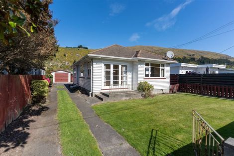 Photo of property in 19 Van Asch Street, Sumner, Christchurch, 8081