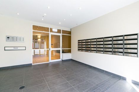 Photo of property in 4f/5 Kent Terrace, Mount Victoria, Wellington, 6011