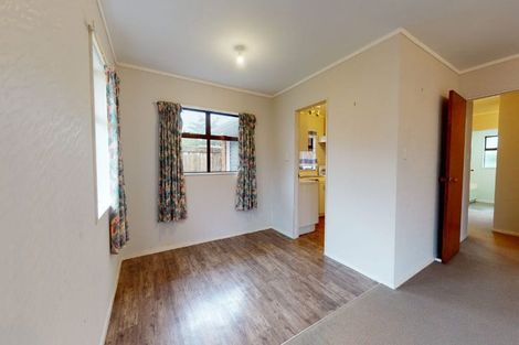 Photo of property in 2/76 Cambridge Terrace, Waterloo, Lower Hutt, 5011