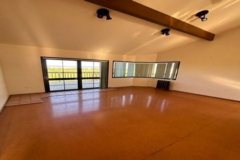 Photo of property in 106 Rehutai Road, Baylys Beach, Dargaville, 0377