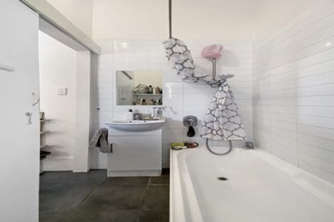 Photo of property in 14 Kenwyn Terrace, Newtown, Wellington, 6021