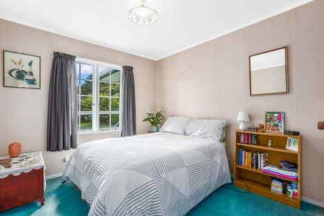 Photo of property in 1 Ensign Lane, Whitby, Porirua, 5024