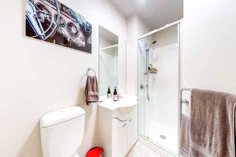 Photo of property in Atrium Towers, 5p/154 The Terrace, Wellington Central, Wellington, 6011