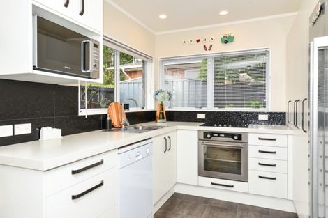 Photo of property in 23a Sandwich Road, St Andrews, Hamilton, 3200