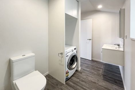 Photo of property in 80h Shakespeare Road, Waltham, Christchurch, 8023