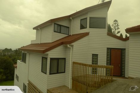 Photo of property in 86 Wade River Road, Stanmore Bay, Whangaparaoa, 0932