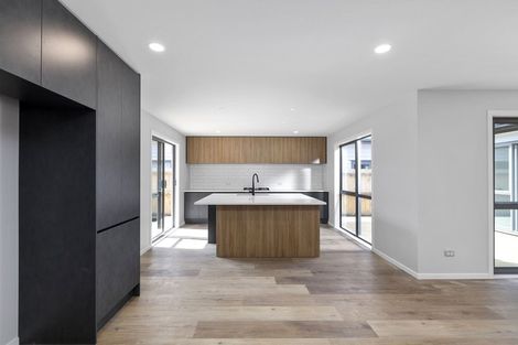 Photo of property in 24 Tarras Road, Kumeu, 0810