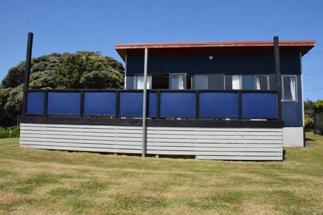 Photo of property in 5 Tokopapa Street, Mokau, 4376