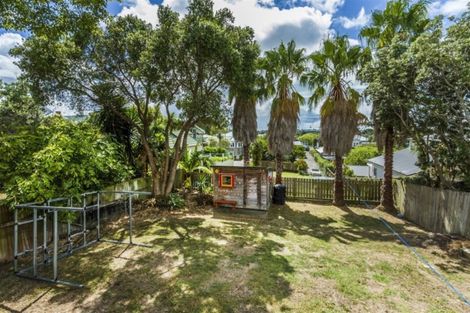 Photo of property in 104 Calliope Road, Stanley Point, Auckland, 0624