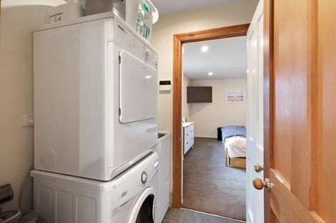 Photo of property in 9a Daveys Place, Arrowtown, 9302