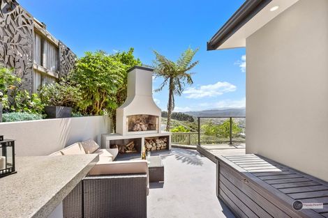 Photo of property in 30 Arahiwi Grove, Tirohanga, Lower Hutt, 5010