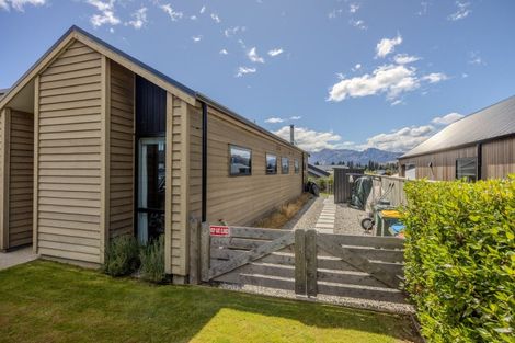 Photo of property in 20 Mount Nicholas Avenue, Wanaka, 9305
