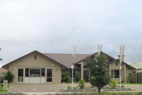Photo of property in 3 Wayne Francis Drive, East Tamaki, Auckland, 2016