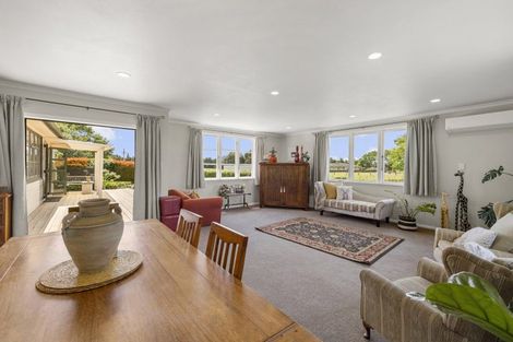 Photo of property in 86 Forrest Road, Cambridge, 3493