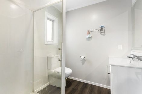 Photo of property in 209a Waddington Drive, Naenae, Lower Hutt, 5011