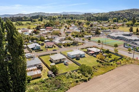 Photo of property in 10 Currie Street, Te Karaka, 4022