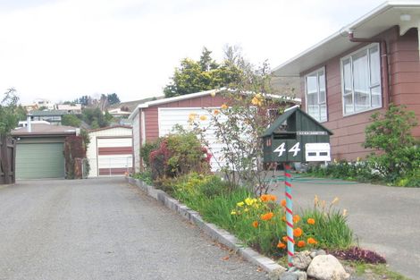 Photo of property in 44 Trigg Crescent, Taradale, Napier, 4112