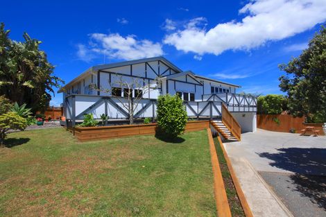 Photo of property in 2 Tutchen Avenue, Raglan, 3225