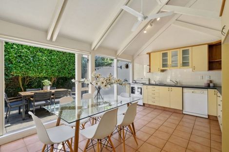 Photo of property in 2/8 Guinness Crescent, Ilam, Christchurch, 8041