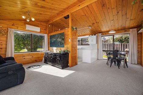 Photo of property in 62 Cumberland Crescent, Welcome Bay, Tauranga, 3112