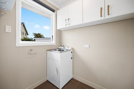 Photo of property in 60 Fairview Street, Fairview Downs, Hamilton, 3214