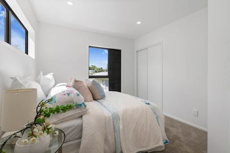 Photo of property in 70c Bond Crescent, Forrest Hill, Auckland, 0620