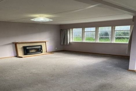 Photo of property in 21 Roberts Street, Tawa, Wellington, 5028