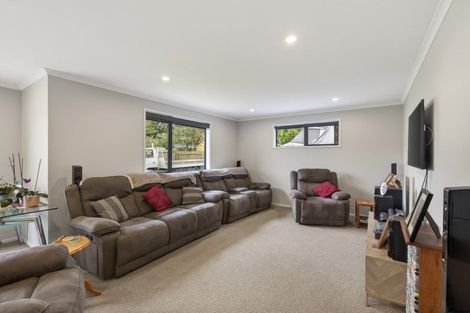 Photo of property in 40 Dreaver Drive, Waitara, 4320