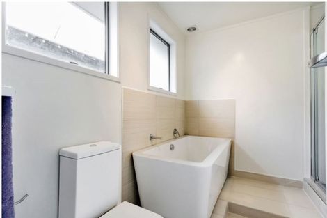 Photo of property in 10/11 Kingsway Avenue, Sandringham, Auckland, 1025